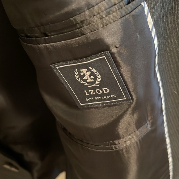 IZOD suit separates  blazer 50R fully lined with pocket in/out & 2 button close - Picture 3 of 11